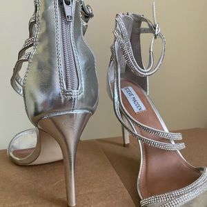Size 8 silver Steve Madden 3 inch heel